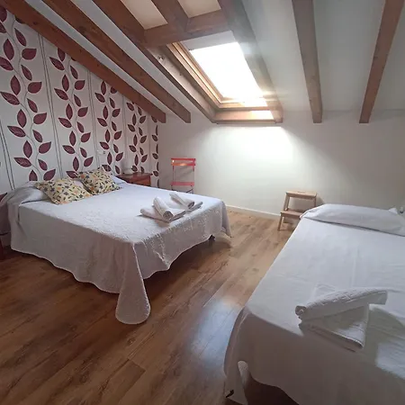 Apartment Viviendas Rurales Calderas *