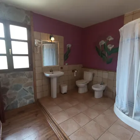 Viviendas Rurales Calderas Apartment