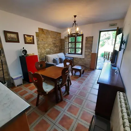 Viviendas Rurales Calderas * Santillana del Mar