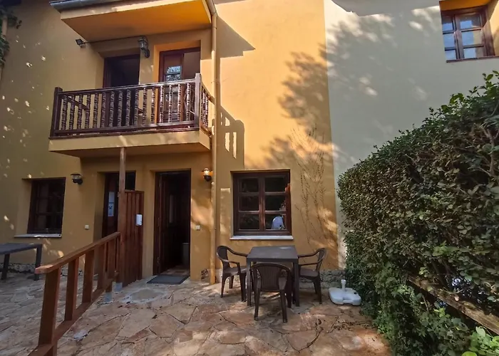 Viviendas Rurales Calderas * Santillana del Mar