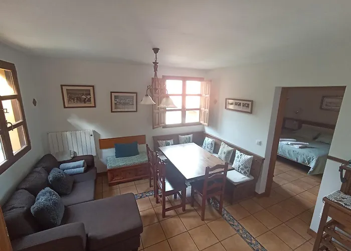 Viviendas Rurales Calderas * Santillana del Mar