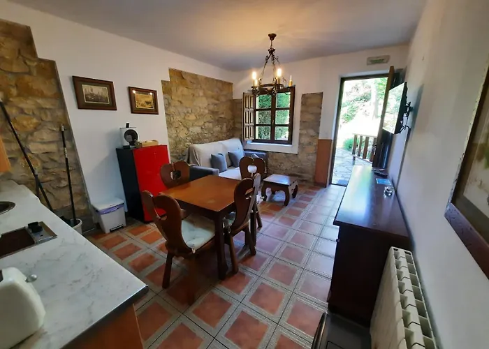 Viviendas Rurales Calderas * Santillana del Mar