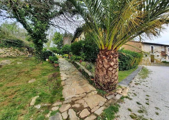 Viviendas Rurales Calderas * Santillana del Mar